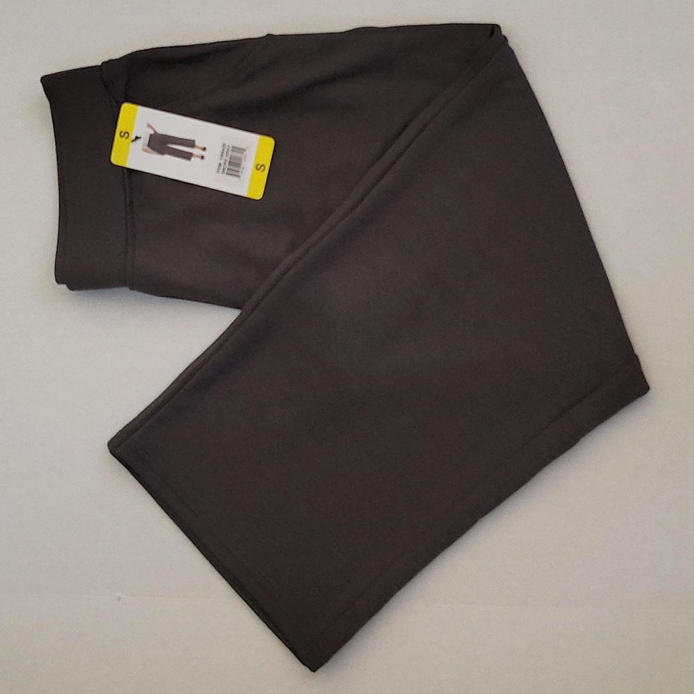 Sentimental Women's Fitness Crop Pants
